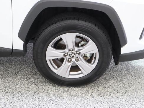 Used 2025 Toyota RAV4 XLE FWD image 5