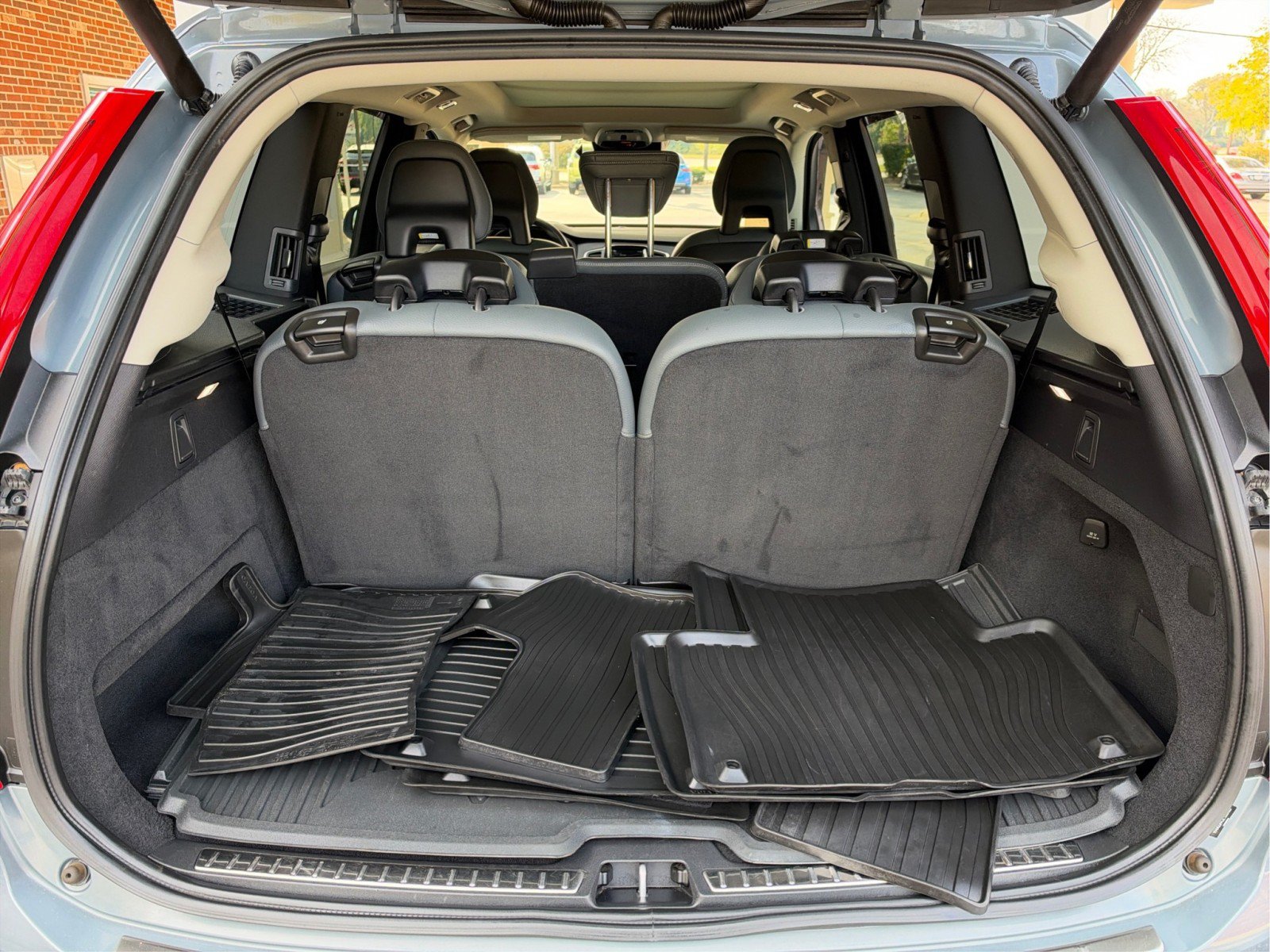 Used 2020 Volvo XC90 T6 Momentum w/ Protection Package Premier AWD/4WD image 35