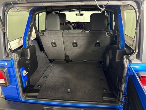 Used 2021 Jeep Wrangler Unlimited Rubicon AWD/4WD image 24