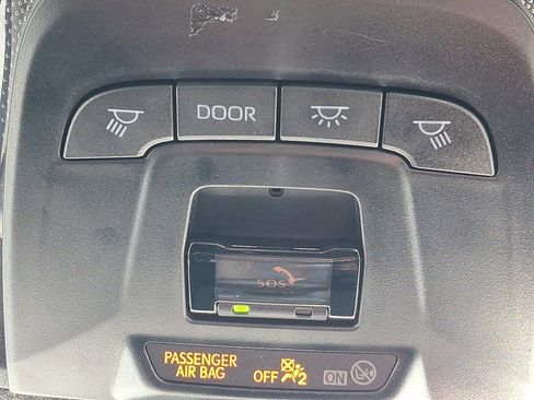 Used 2025 Toyota Corolla SE image 27