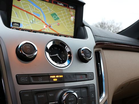 Used 2011 Cadillac CTS Premium image 33