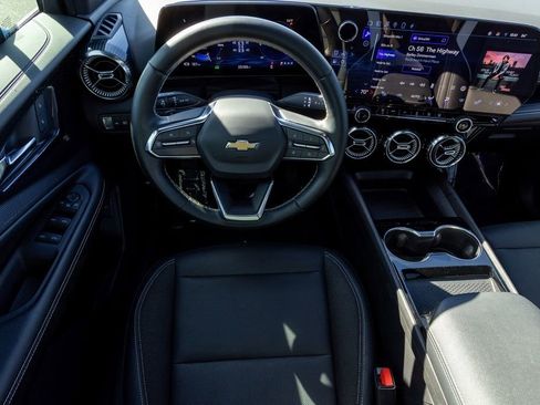 Used 2024 Chevrolet Blazer EV LT image 29