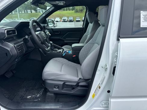 New 2025 Toyota Tacoma SR5 image 9