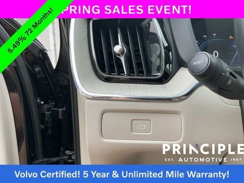 Certified 2023 Volvo XC60 B5 Plus w/ Protection Package Premier FWD image 25