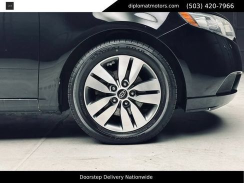 Used 2013 Kia Forte EX FWD image 43
