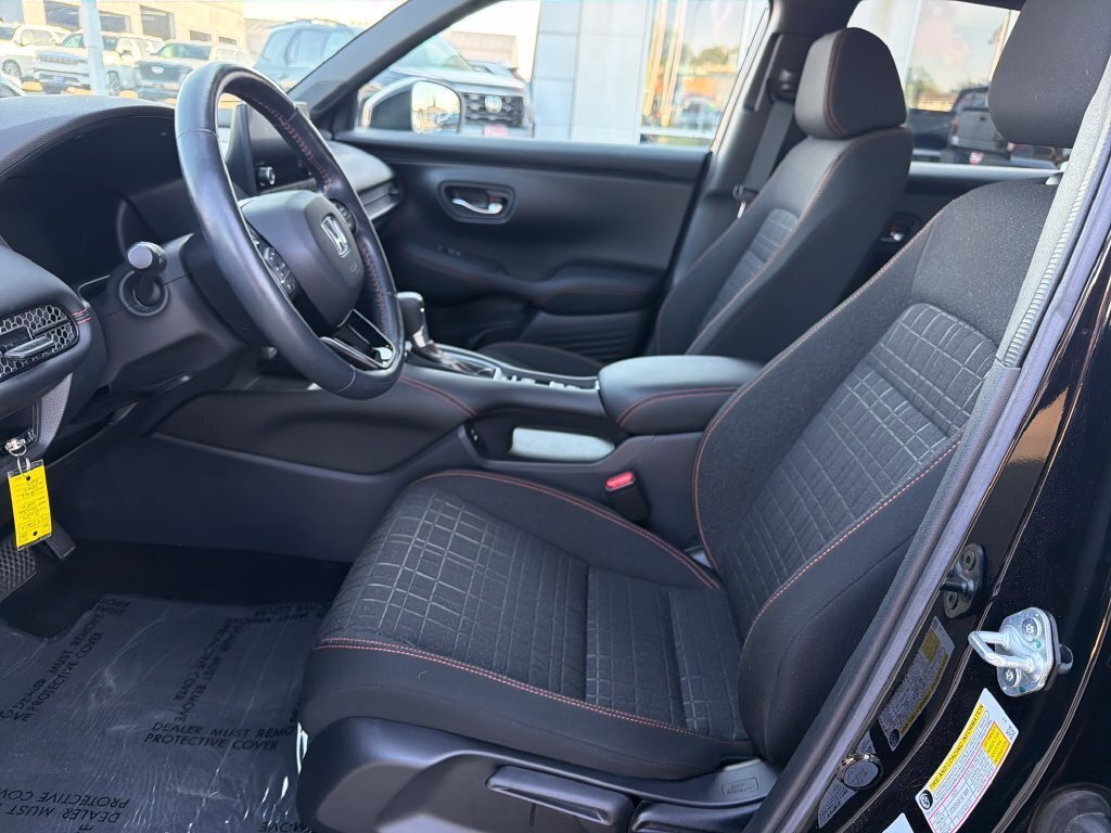 Used 2024 Honda HR-V Sport image 9