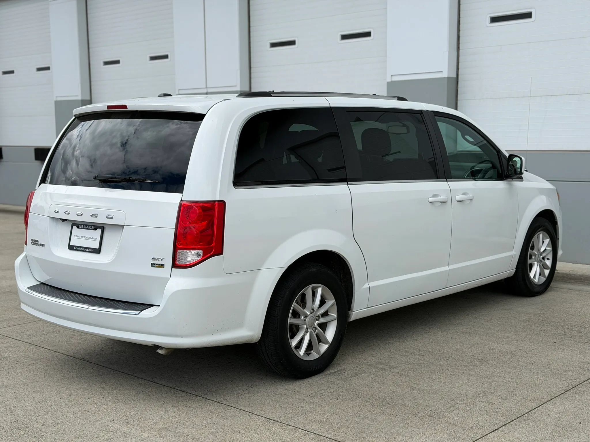 Used 2018 Dodge Grand Caravan SXT FWD image 5