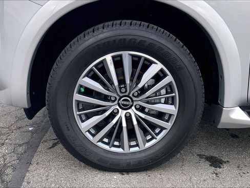 Used 2024 Nissan Armada SL w/ Cargo Package AWD/4WD image 9