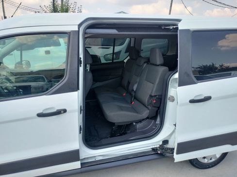 Used 2017 Ford Transit Connect XL image 21