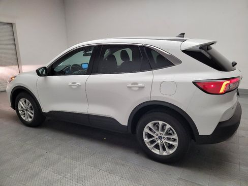 Used 2022 Ford Escape SE AWD/4WD image 3