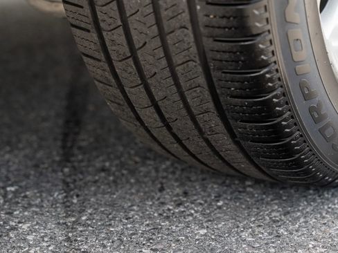 Used 2020 Jaguar E-PACE SE image 37