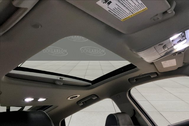 Used 2020 Buick Enclave Avenir w/ Avenir Technology Package AWD/4WD image 19