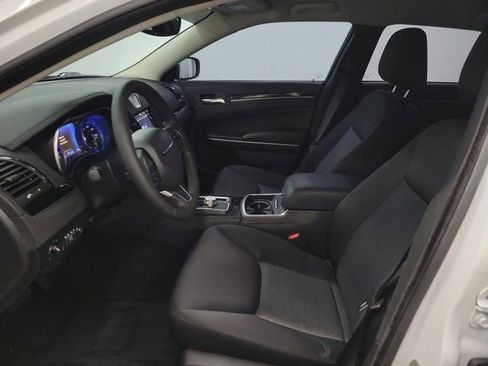 Used 2023 Chrysler 300 Touring w/ Sport Appearance Package RWD image 21