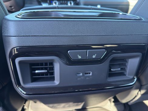 New 2026 GMC Sierra 1500 AT4 w/ Technology Package AWD/4WD image 21