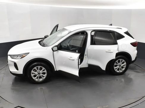 Used 2025 Ford Escape Active image 7