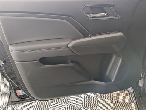 Used 2024 Chevrolet Colorado LT w/ LT Convenience Package image 10