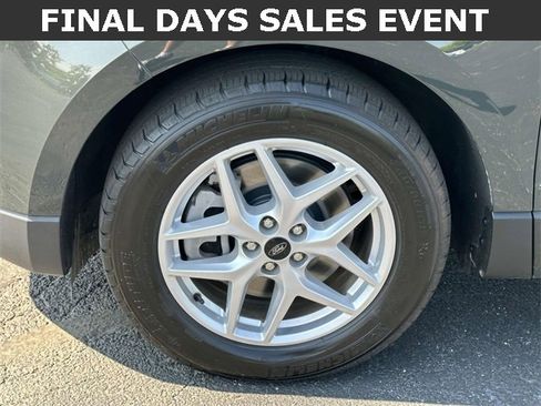 Used 2024 Ford Edge SEL w/ Convenience Package image 9