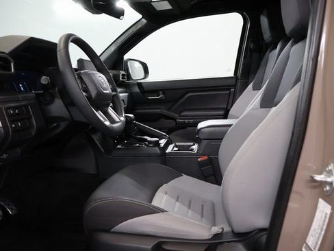 Certified 2026 Toyota Tacoma TRD Sport AWD/4WD image 13