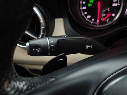 Used 2018 Mercedes-Benz CLA 250 4MATIC image 24