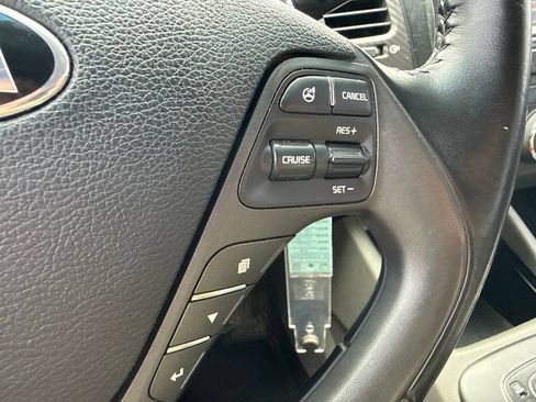 Used 2014 Kia Forte EX FWD image 19