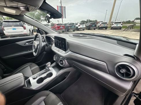 Certified 2025 Chevrolet Blazer LT AWD/4WD image 28