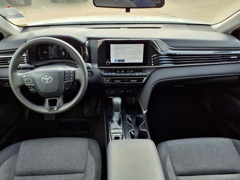 Certified 2025 Toyota Camry LE image 10