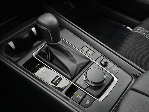 Certified 2025 MAZDA CX-50 2.5 Hybrid w/ Preferred Pkg image 18