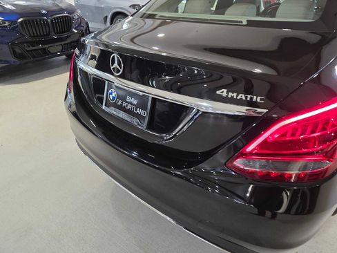Used 2018 Mercedes-Benz C 300 4MATIC Sedan image 15