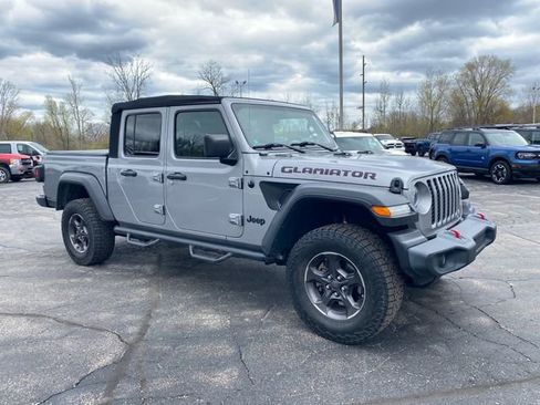 Used 2020 Jeep Gladiator Sport w/ Quick Order Package 24S AWD/4WD image 13