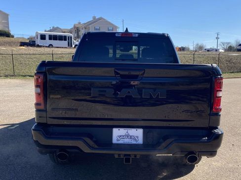 New 2026 RAM 1500 Big Horn AWD/4WD image 9