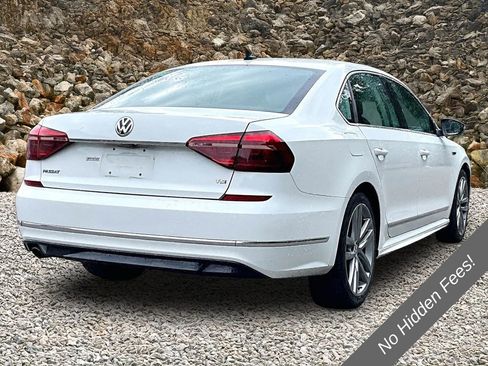 Used 2017 Volkswagen Passat 1.8T R-Line FWD image 2