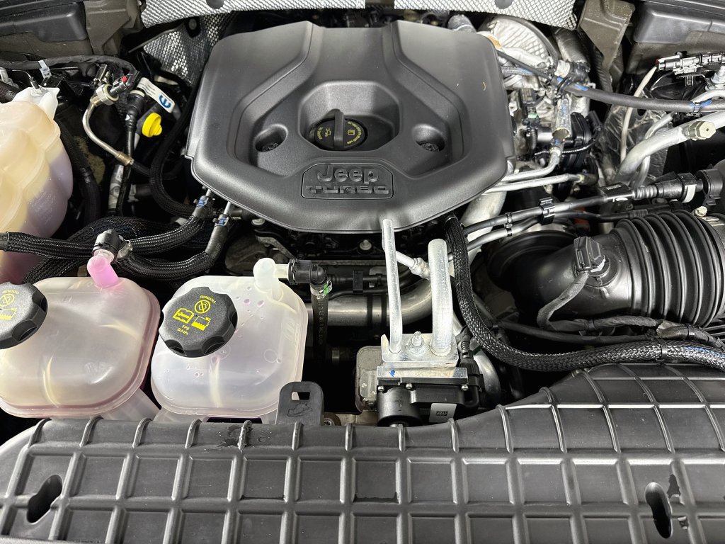 Used 2023 Jeep Grand Cherokee 4WD 4xe image 32