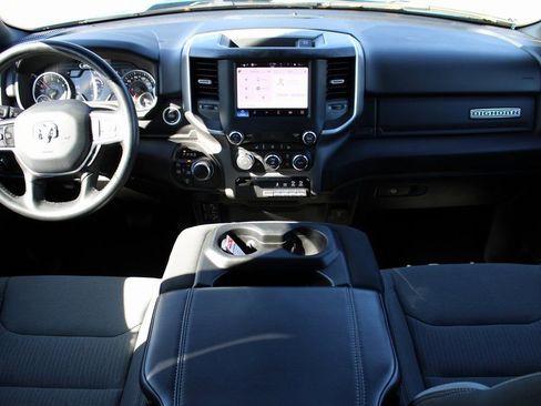 Used 2022 RAM 1500 Big Horn AWD/4WD image 16