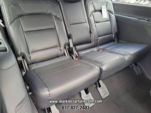 New 2025 Lincoln Navigator L Reserve w/ Jet Appearance Package AWD/4WD image 10