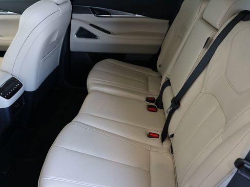 Certified 2025 INFINITI QX60 Luxe image 23