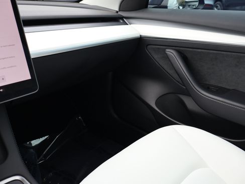 Used 2023 Tesla Model 3 Long Range AWD/4WD image 35