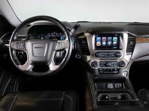 Used 2018 GMC Yukon Denali w/ Denali Ultimate Package AWD/4WD image 11