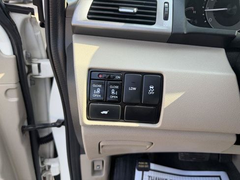 Used 2016 Honda Odyssey EX-L image 13