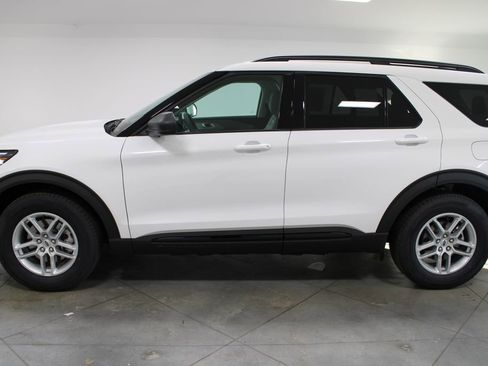 New 2026 Ford Explorer Active w/ Active Comfort Package image 5