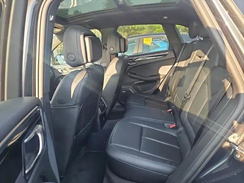 Used 2021 Porsche Macan AWD/4WD image 19