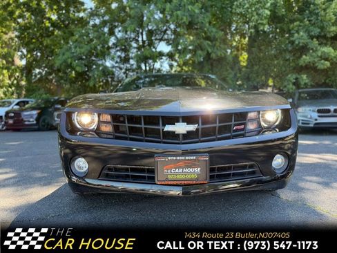 Used 2010 Chevrolet Camaro LT w/ RS Package RWD image 11