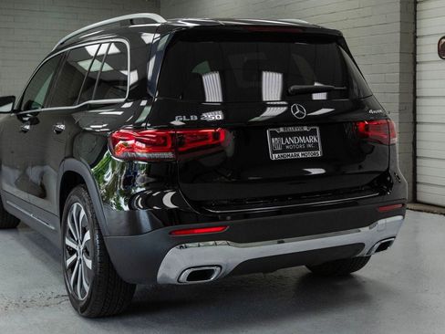 Used 2020 Mercedes-Benz GLB 250 4MATIC image 39