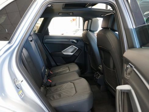 Used 2021 Audi Q3 2.0T Premium image 12