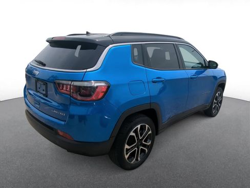 Used 2022 Jeep Compass Limited AWD/4WD image 8
