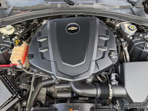 Used 2020 Chevrolet Camaro LT image 25