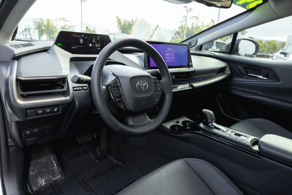Certified 2025 Toyota Prius Limited FWD image 10