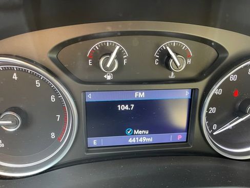 Used 2020 Buick Enclave Premium w/ Sun and Sites Package FWD image 24