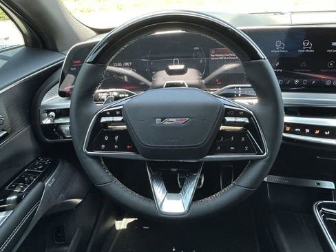 New 2025 Cadillac XT5 Premium Luxury image 13