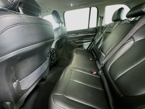 Used 2023 Jeep Grand Cherokee Limited AWD/4WD image 27