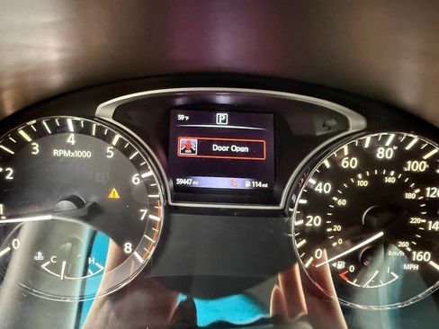 Used 2017 Nissan Altima 2.5 SV image 28